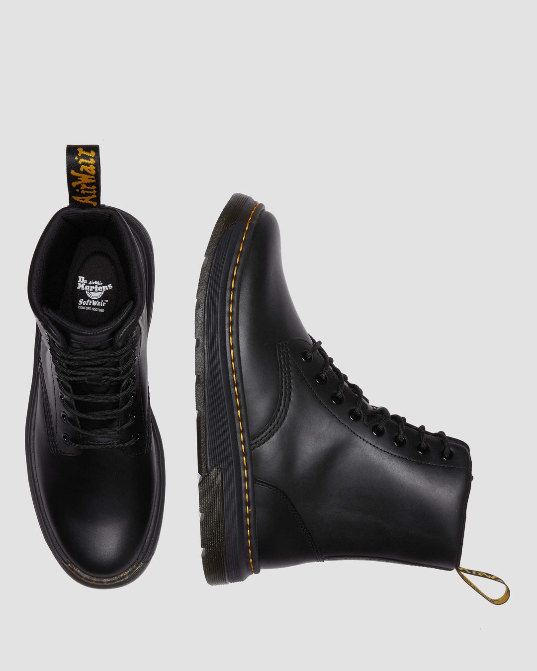 Crewson Classic Pull Up Leather Boots Dr. Martens™ HK Official Site