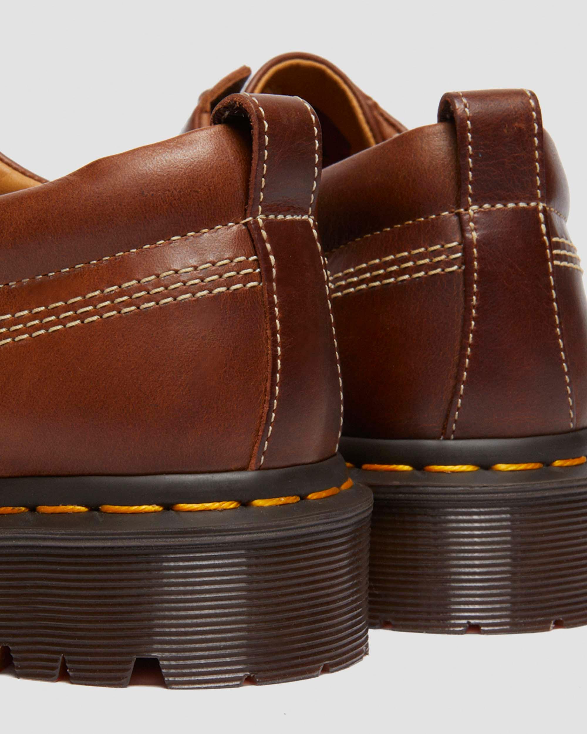 Moc leather online