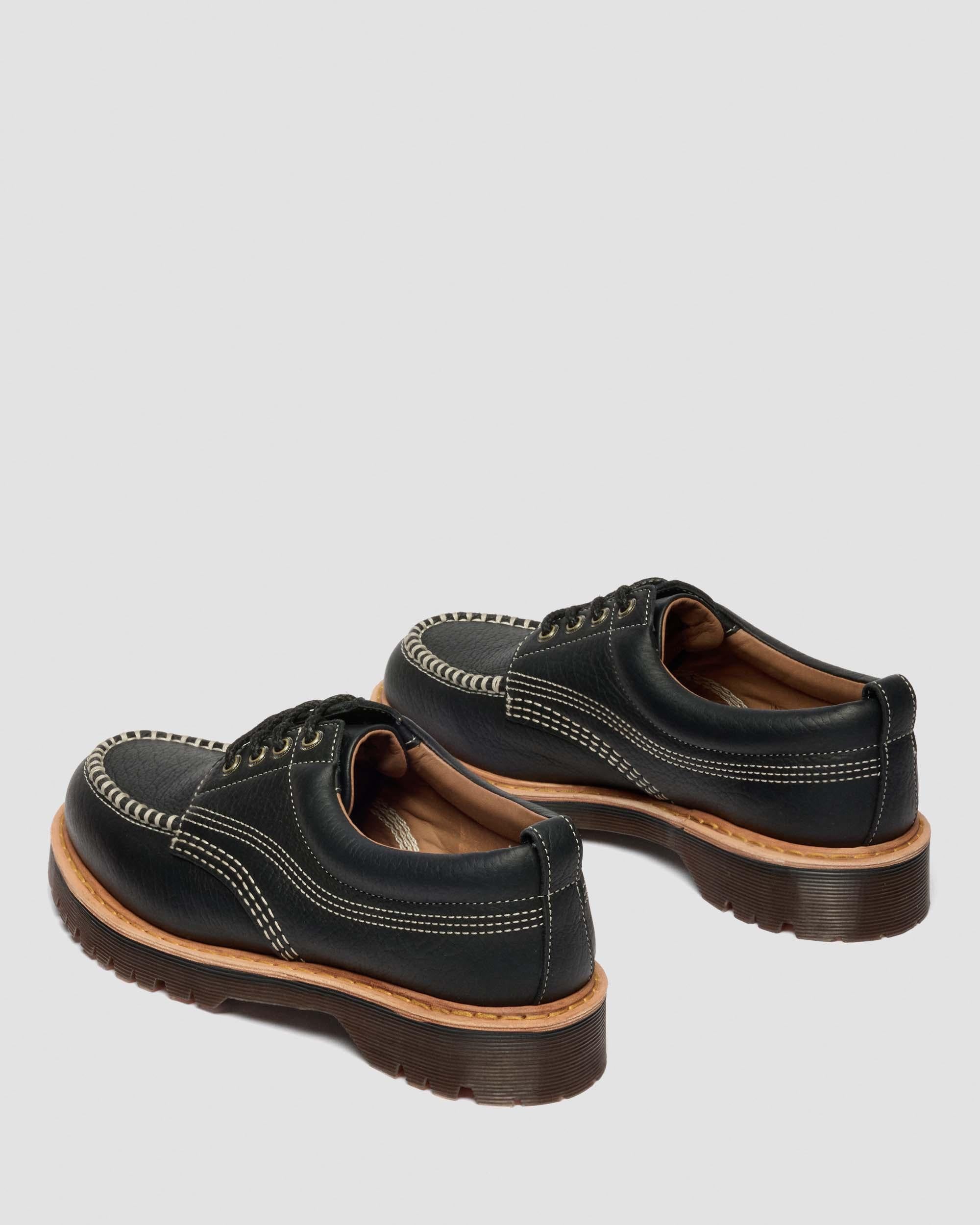 Lowell Wild Grain皮革Moc Toe鞋