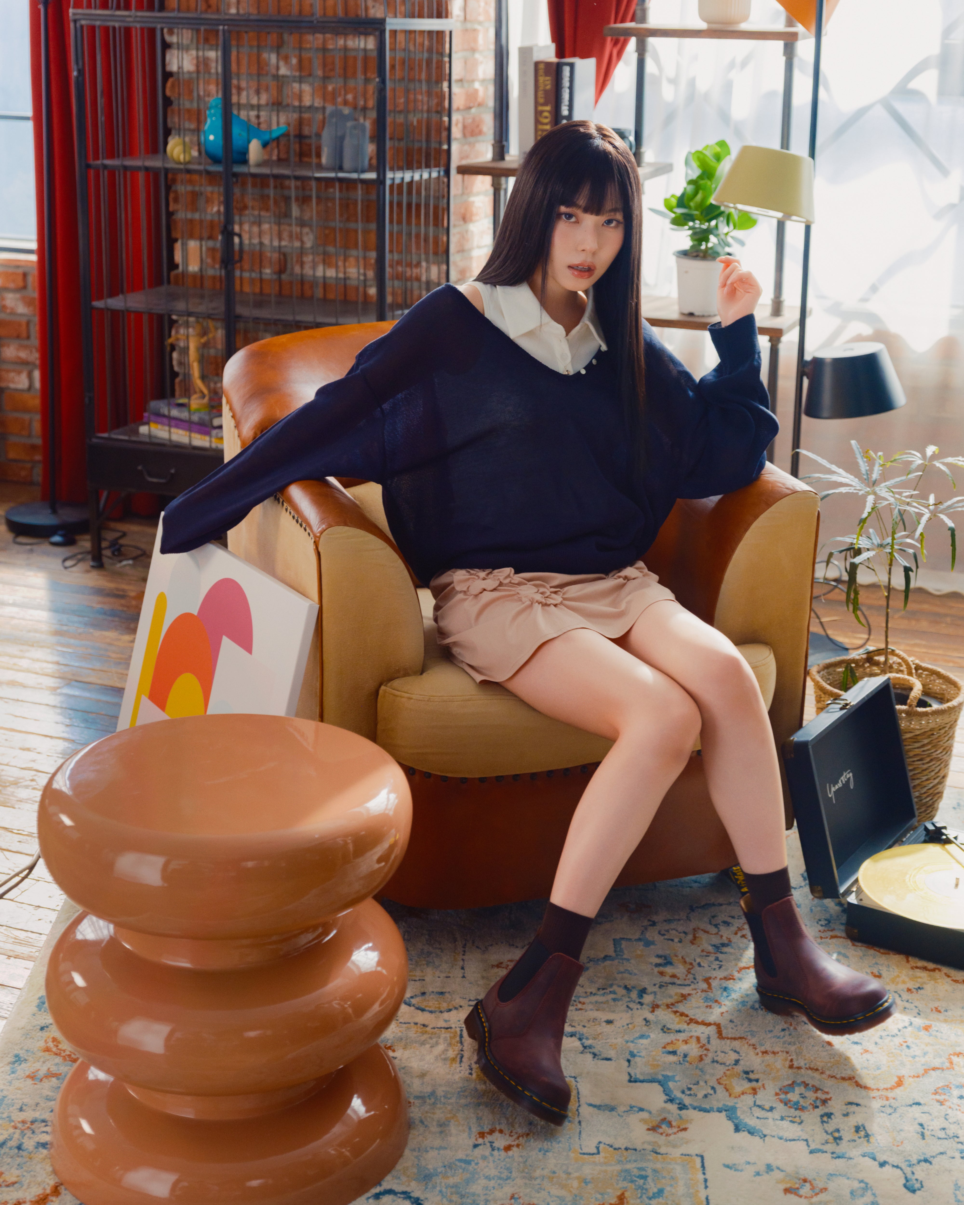 2976 Yellow Stitch Crazy Horse Leather Chelsea Boots